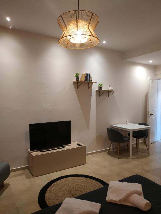 Elthimia'S Apartment Порос Экстерьер фото